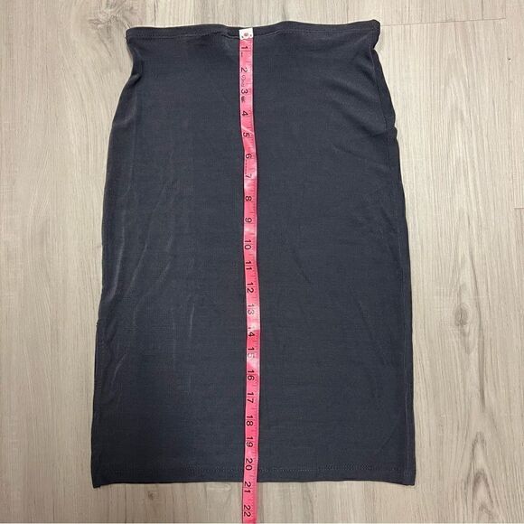 EUC vintage Y2K gray midi skirt with side slit. Size unmarked. See measurements - Picture 3 of 6